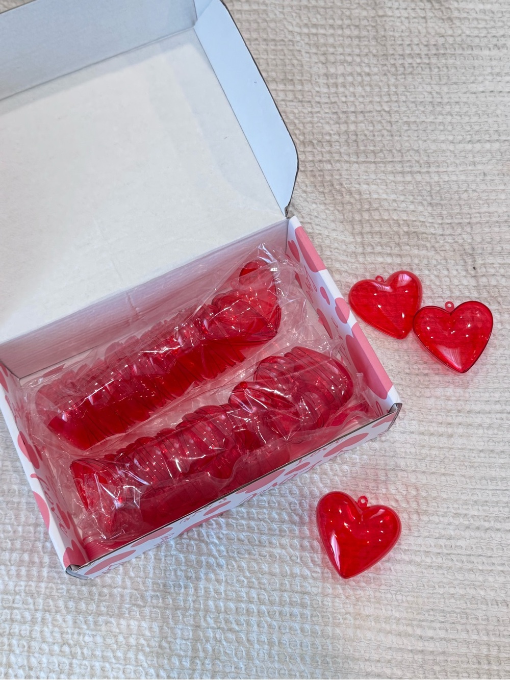 Red Heart Shaped candy boxes plastic party favor